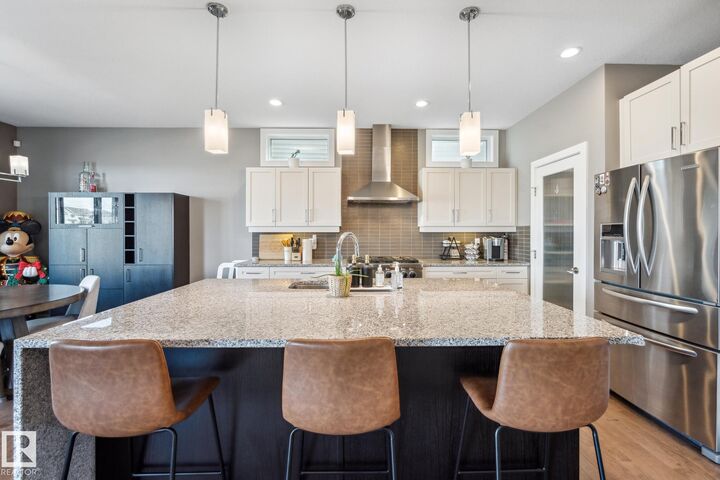 Property Photo: 2135 Glenridding Way SW AB T6W 2H4