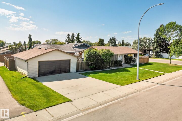 Photo de la propriété: 19 Southpark Drive AB T9E 4V4