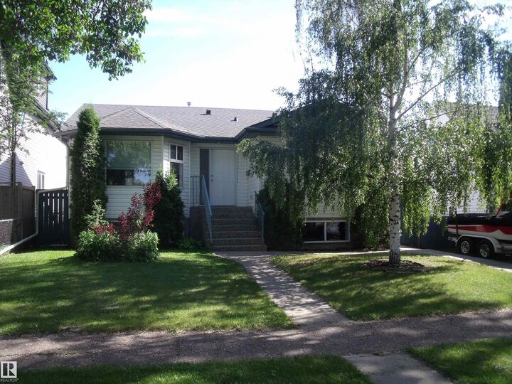 Property Photo: 9607 73 Avenue NW AB T6E 1B3