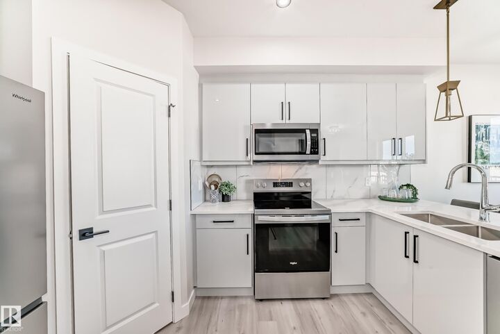 Property Photo:  51 Patriot Way  AB T7X 2W6 