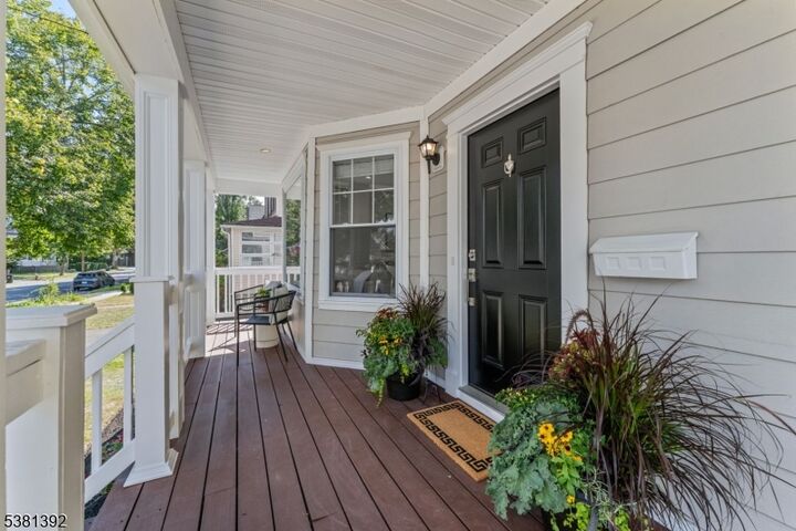 Property Photo:  30 Hillside Ave  NJ 07928 
