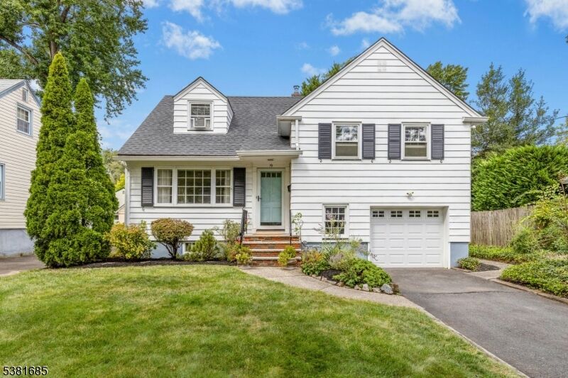 Property Photo: 19 Hawthorne St NJ 07016