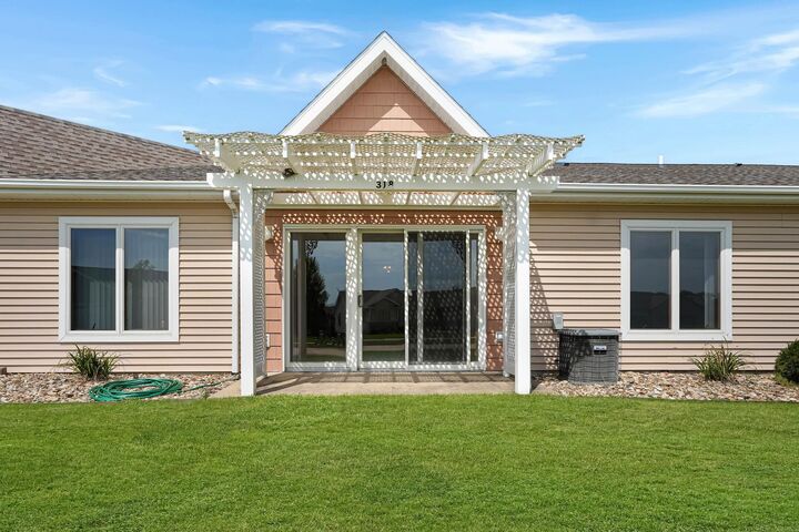 108 SW 16th Avenue 318  Waverly IA 50677 photo