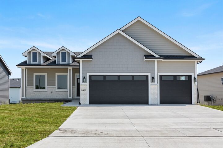 Property Photo:  3503 NE 12th Street  IA 50021 