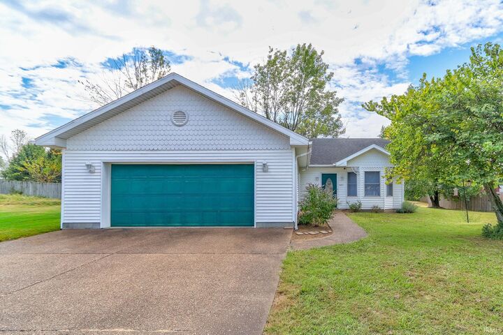 6811 Lexington Drive  Newburgh IN 47630-2123 photo