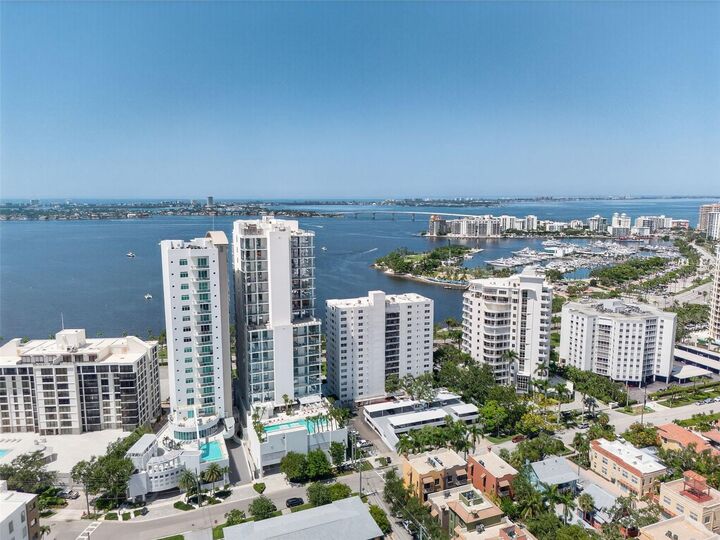 605 S Gulfstream Avenue 5S  Sarasota FL 34236 photo