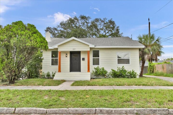 217 38th Street N  St Petersburg FL 33713 photo
