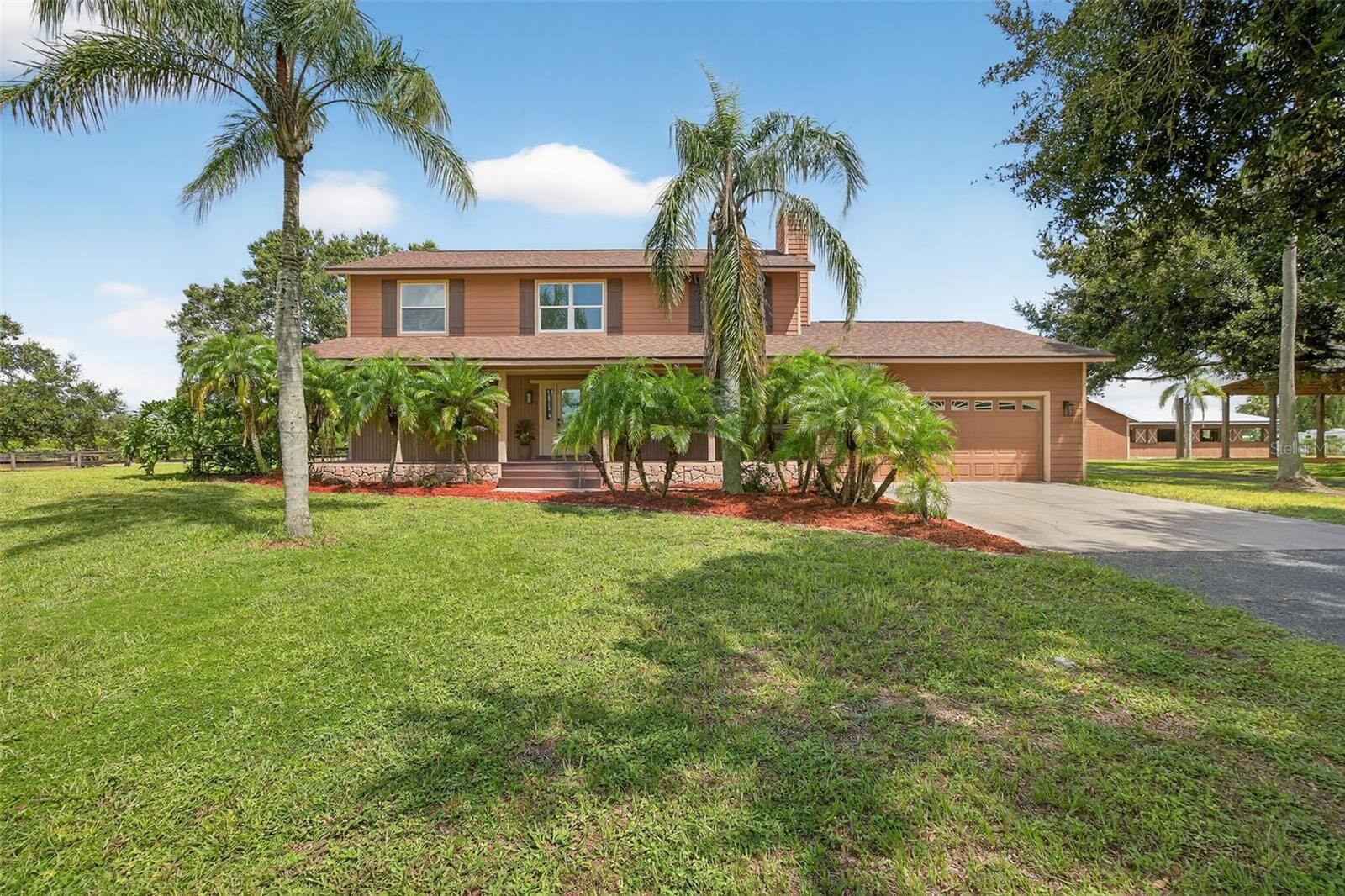 Property Photo: 7198 Westwood Way FL 34241
