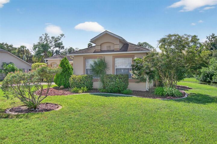 Property Photo:  412 Palm Drive  FL 32136 
