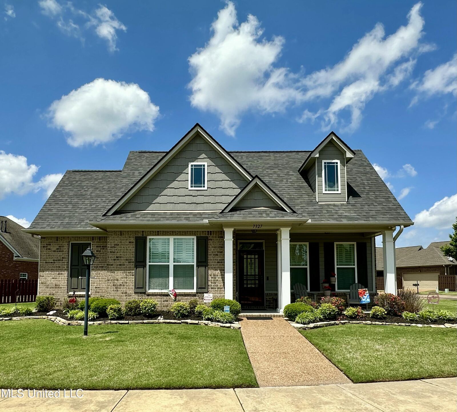 Property Photo: 7327 Sunstone Drive MS 38654