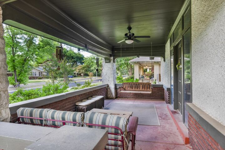 Property Photo:  82 Stonewall St  TN 38104 