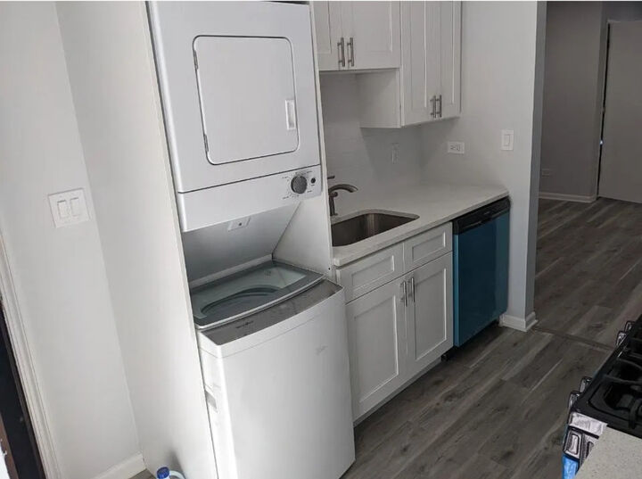 Property Photo: 224 E Rimini Court 1A IL 60067