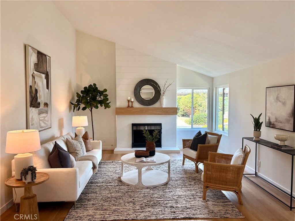 Property Photo:  2039 E Fruit Street  CA 92701