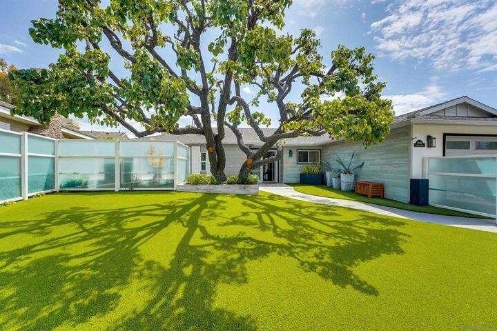 Property Photo:  1806 Leeward Lane  CA 92660 