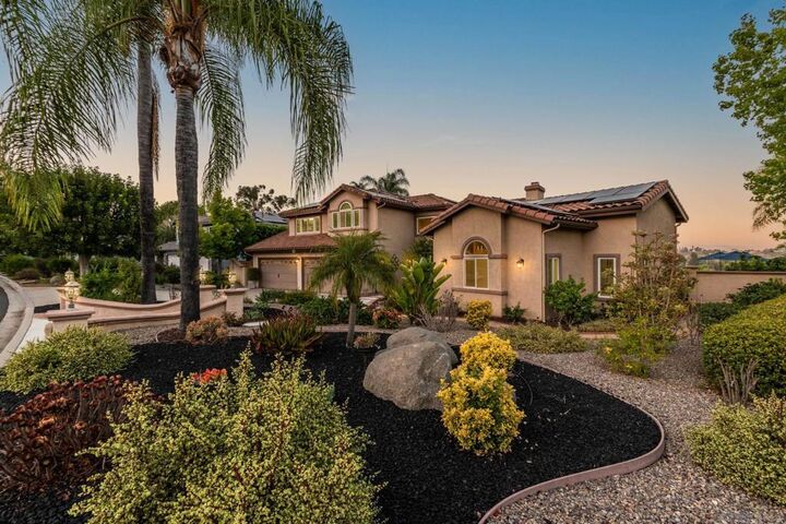 2340 Lomica Pl  Escondido CA 92029 photo