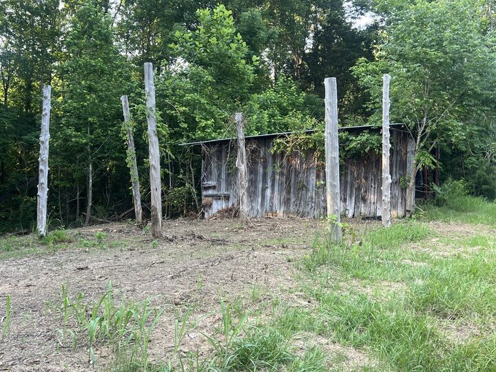 Property Photo: 2 Jarrell Ridge Rd TN 37043