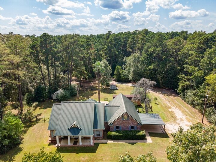 Property Photo: 1419 Basham Road TX 75969