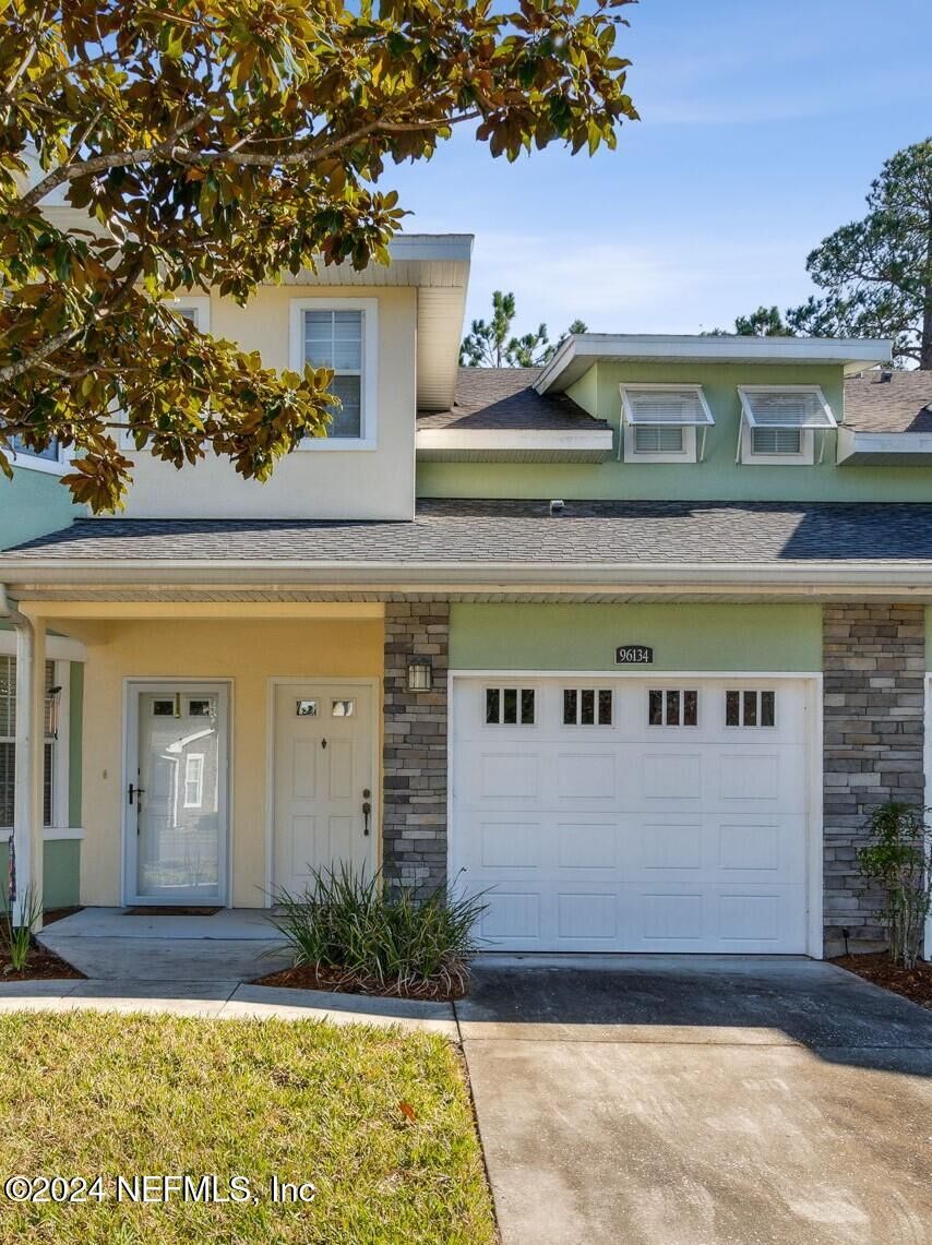 Property Photo:  96134 Stoney Drive 2704  FL 32034