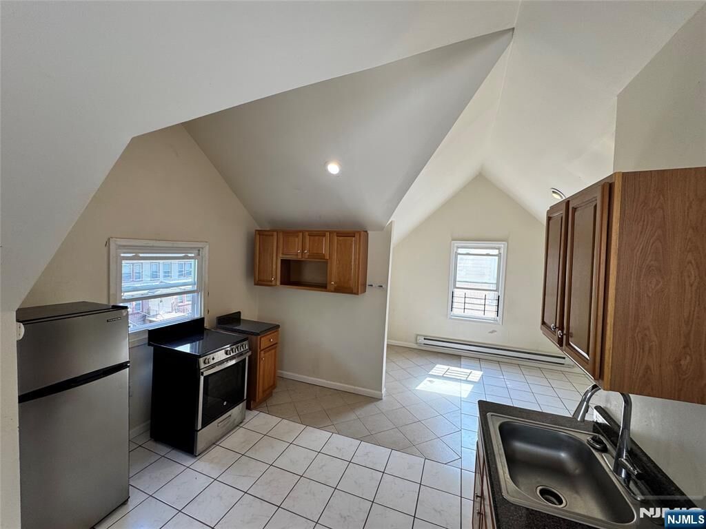 Property Photo:  163 Linden Avenue 3rd  NJ 07111 