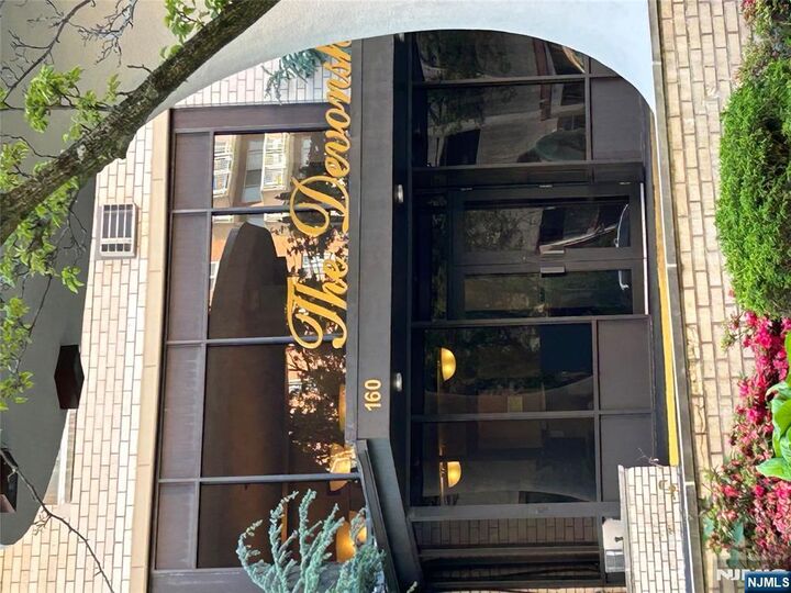 160 Overlook Avenue 2C  Hackensack NJ 07601 photo