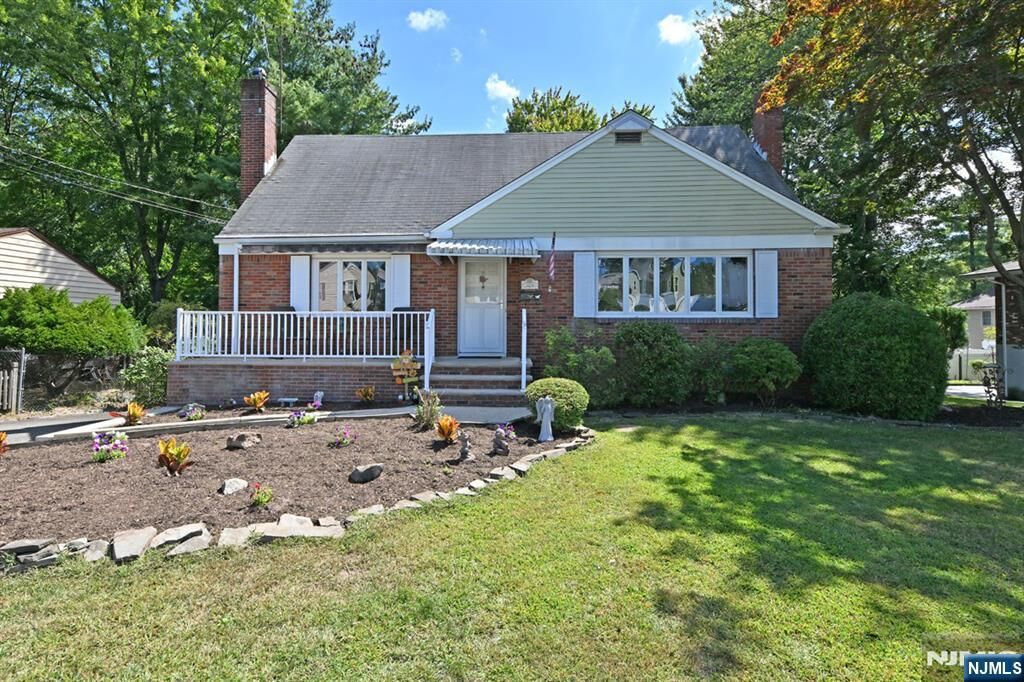 Property Photo:  326 Bradley Avenue  NJ 07647 