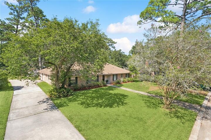 Property Photo: 114 Jane Drive LA 70448