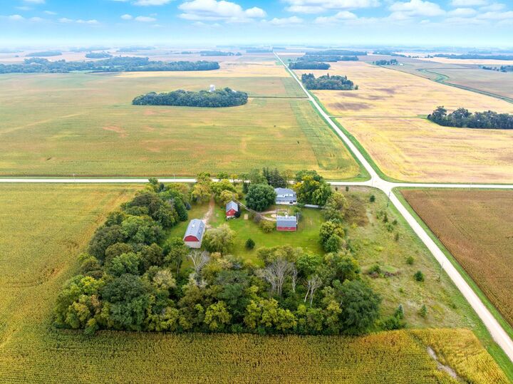 Property Photo: 9085 Acorn Avenue MN 55370