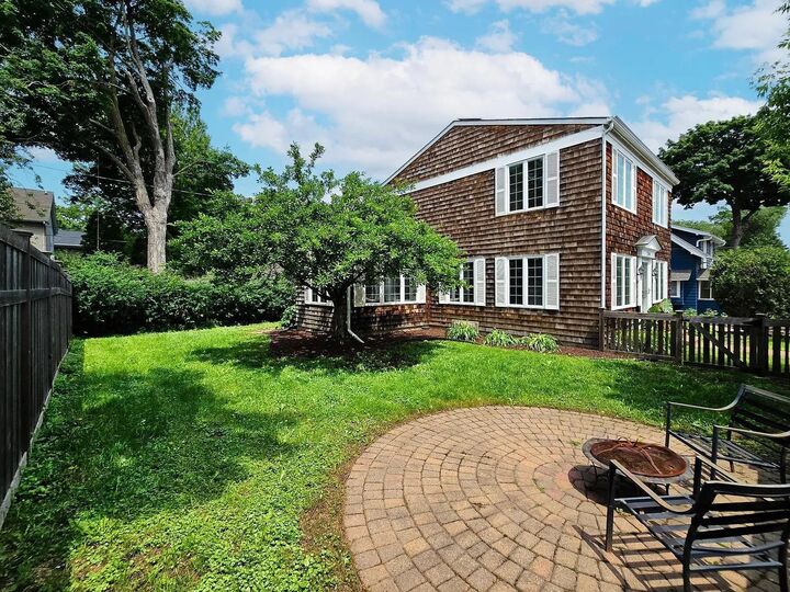 Property Photo: 709 Wayzata Boulevard E MN 55391