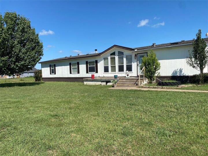 Property Photo:  3368 W Caddo Drive  TX 75135 