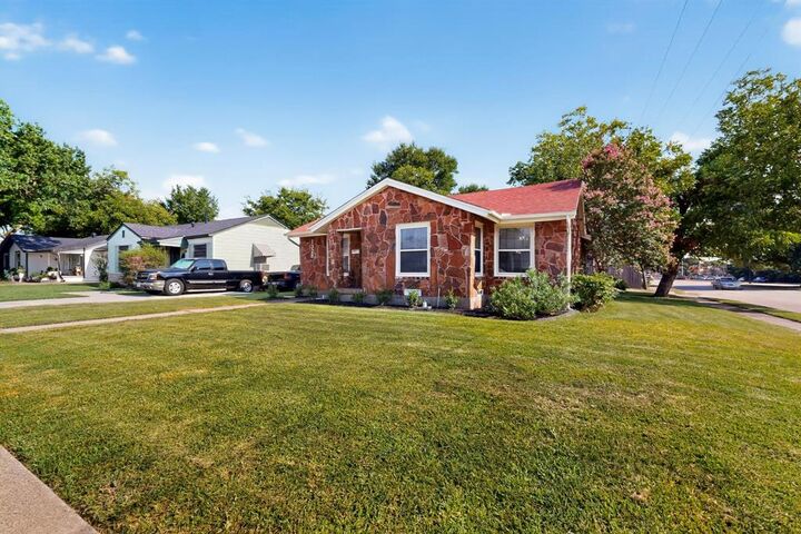 Property Photo: 1328 Lakeside Drive TX 75040