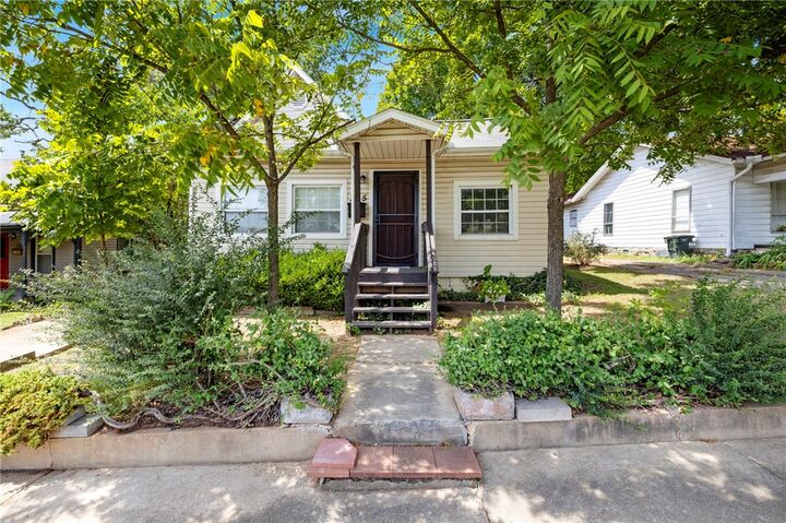 315 S School Avenue  Fayetteville AR 72701 photo