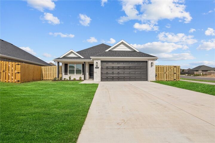 1100 Maclaren Avenue  Lowell AR 72745 photo