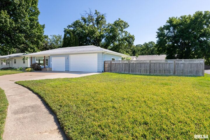 Property Photo:  1410 49th Street  IL 61265 