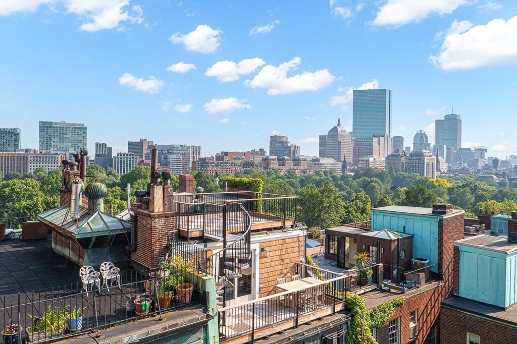 Property Photo:  36 Beacon Street 6  MA 02108 