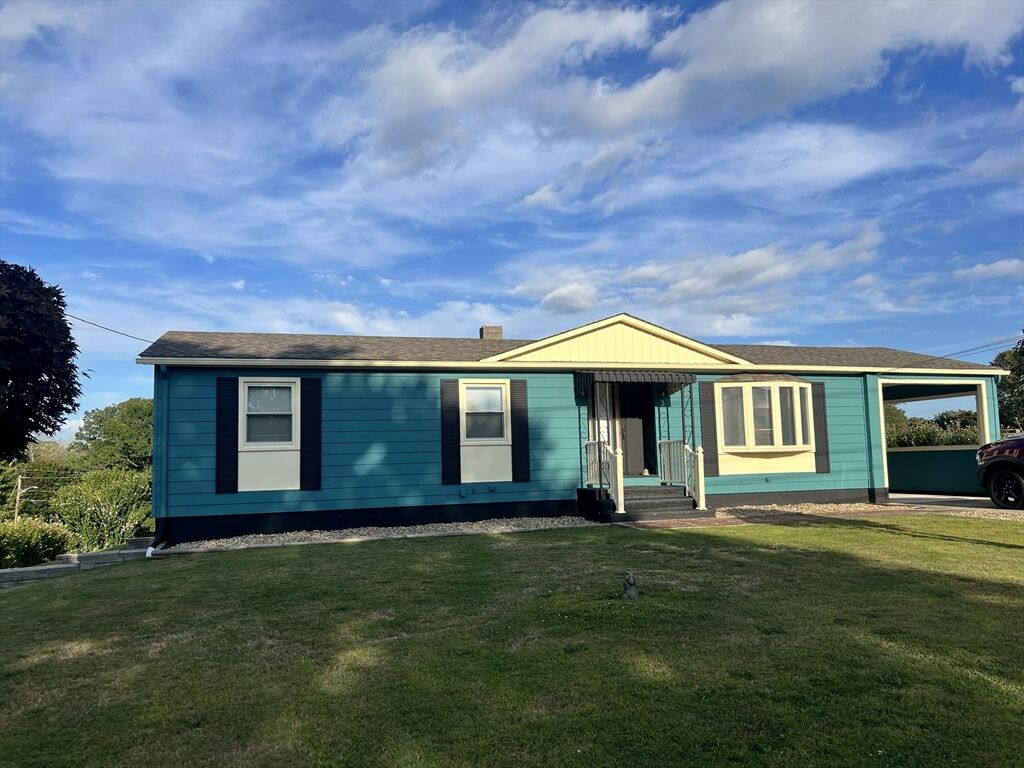 Property Photo: 3 Charlotte Dr RI 02809