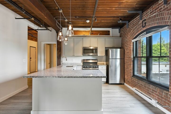 Property Photo:  55 Sterling St 306  MA 01510 