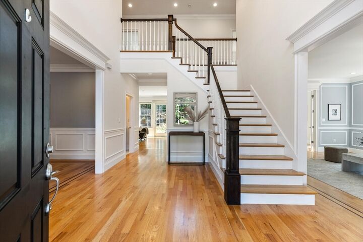 Property Photo: 1 Tricorne Rd MA 02421