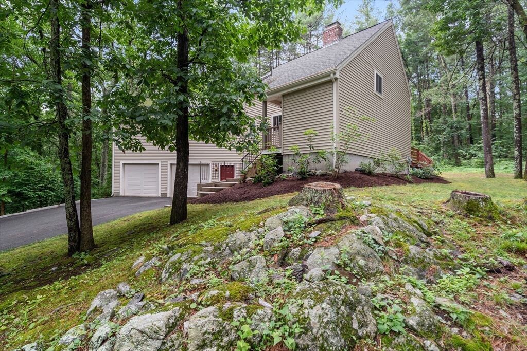 Property Photo:  13 Franklin Circle  MA 01532 