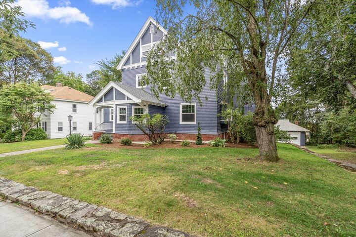 Property Photo: 37 Kenwood Ave MA 01605