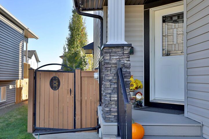 Property Photo: 2607 63 Street AB T4V 5J6