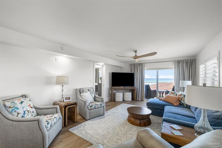 Property Photo:  1600 Via Deluna Dr 608B  FL 32561 