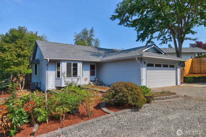 Property Photo:  25921  201st Court SE  WA 98042 