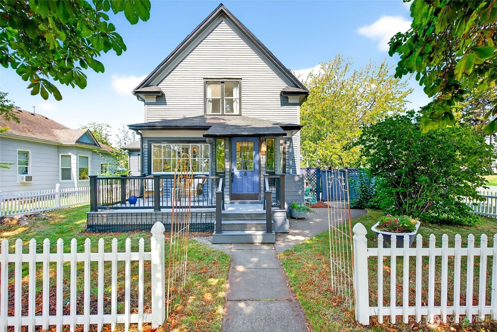 Property Photo:  492  G Street  WA 98230 