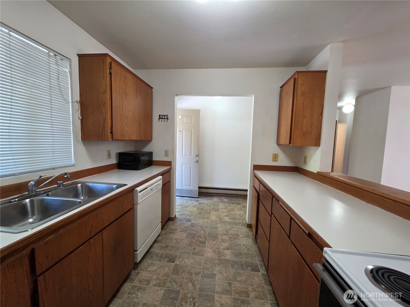 Property Photo: 27521 Pioneer Highway 12 WA 98292