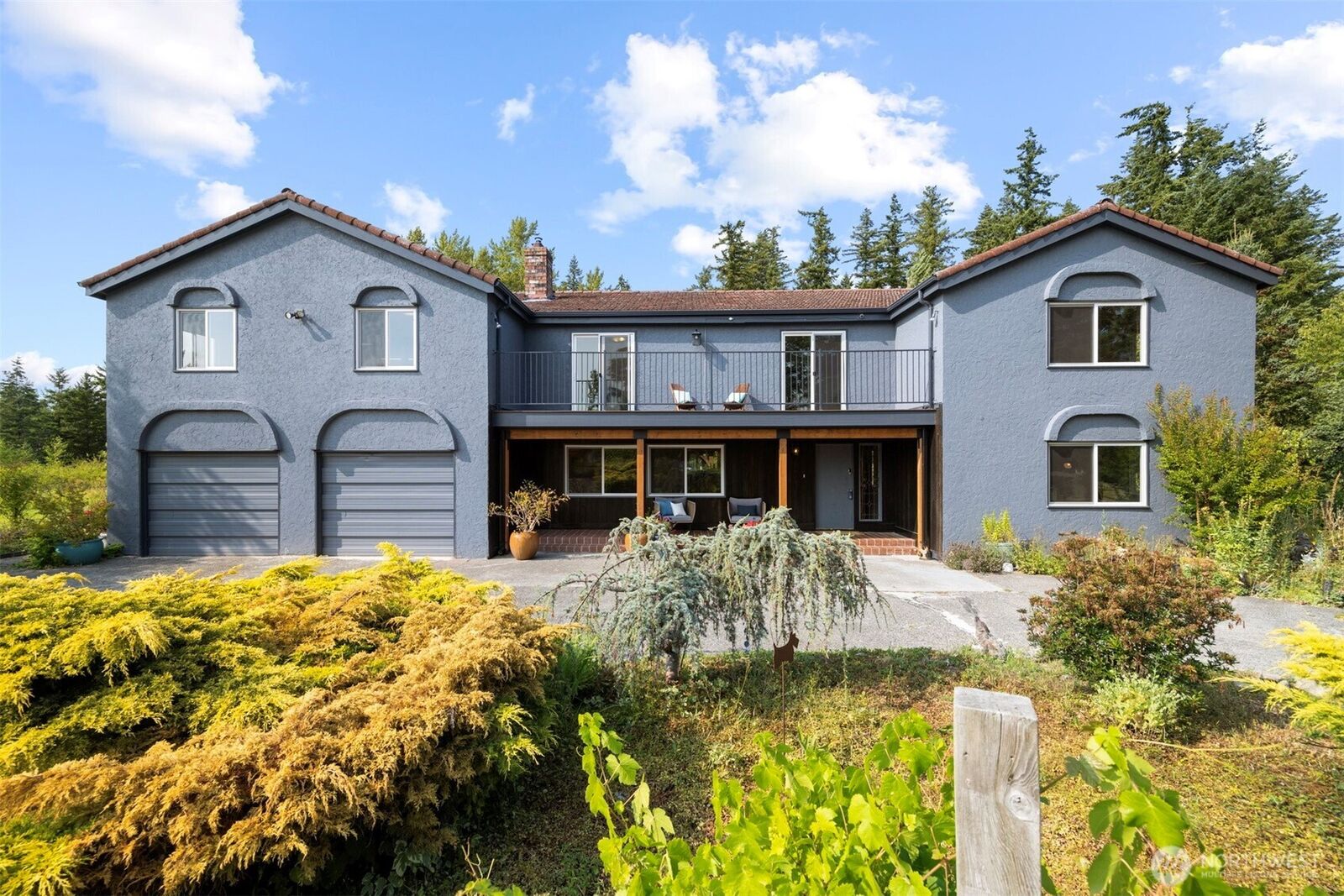 Property Photo: 2584 E Smith Road WA 98226