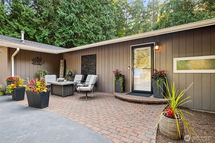 Property Photo:  26625 SE 152 Street  WA 98027 