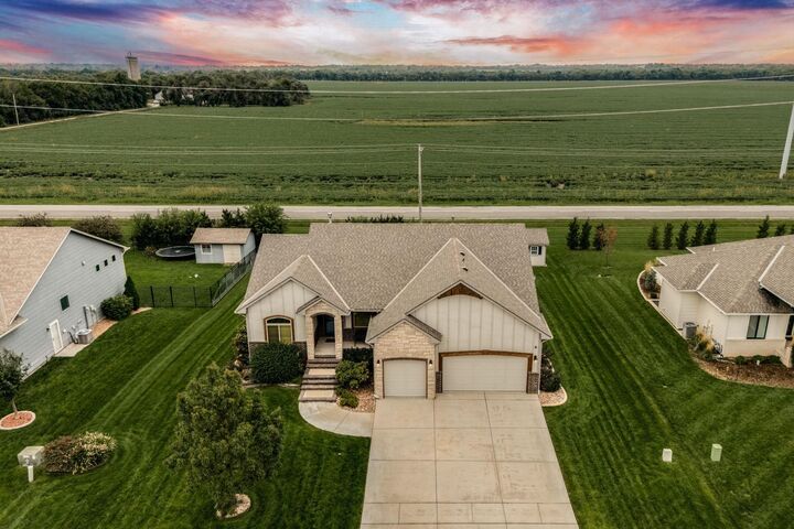 Photo de la propriété:  1411 N Blackstone Ct  KS 67235-1419 