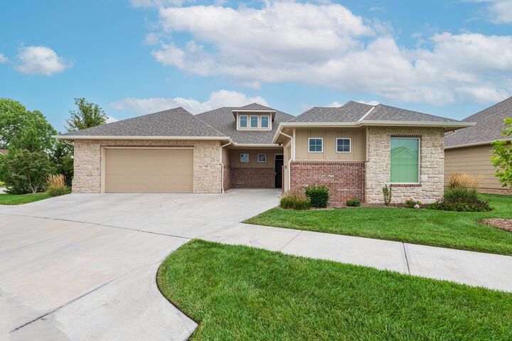 705 N Firefly Ct  Wichita KS 67235 photo