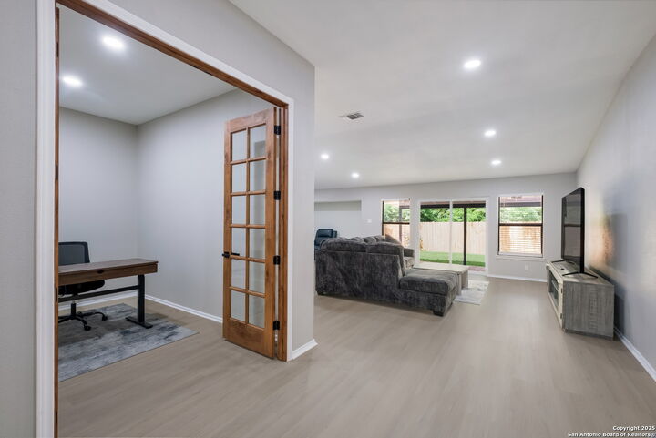 Property Photo: 16738 Stoney Glade TX 78247