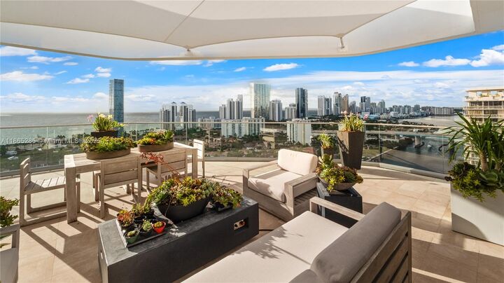 19707 Turnberry Way Ts-3  Aventura FL 33180 photo